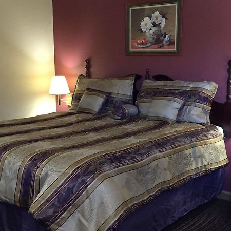 First Western Inn - Fairmont City Zewnętrze zdjęcie