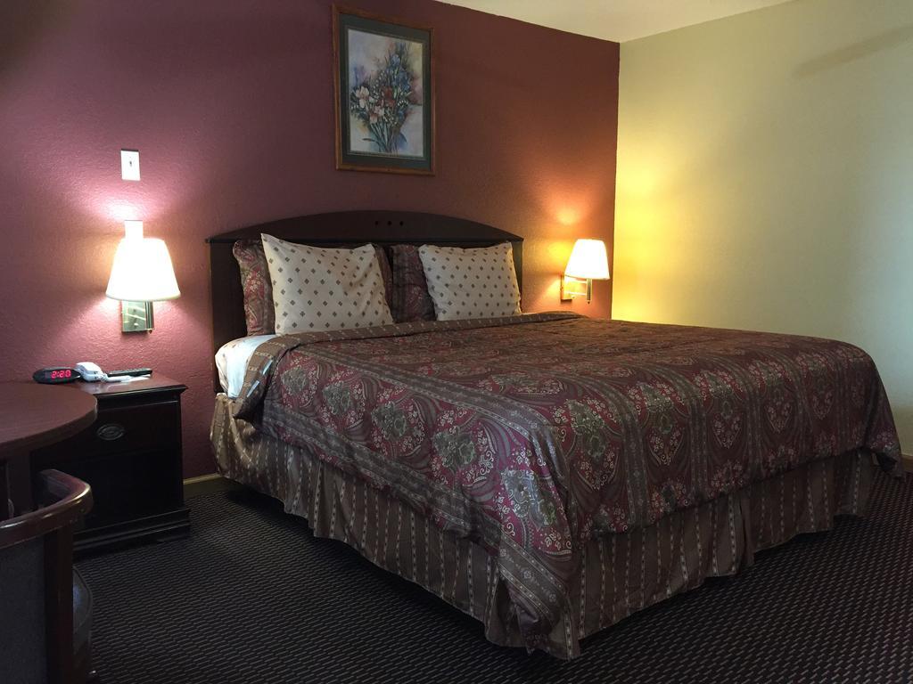 First Western Inn - Fairmont City Zewnętrze zdjęcie