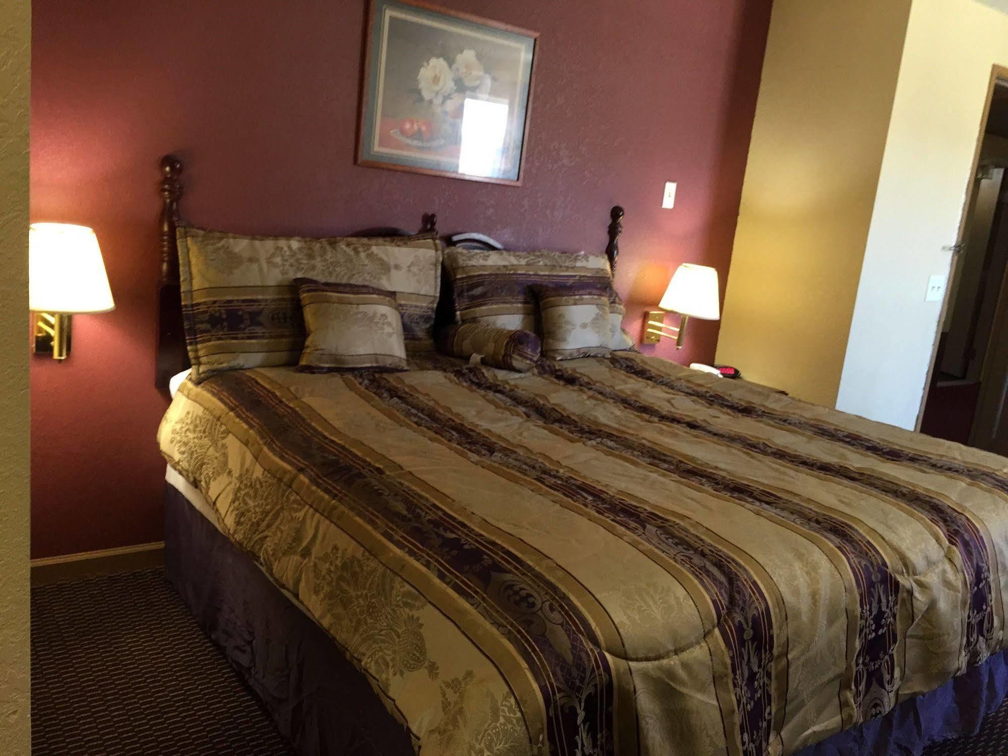First Western Inn - Fairmont City Zewnętrze zdjęcie